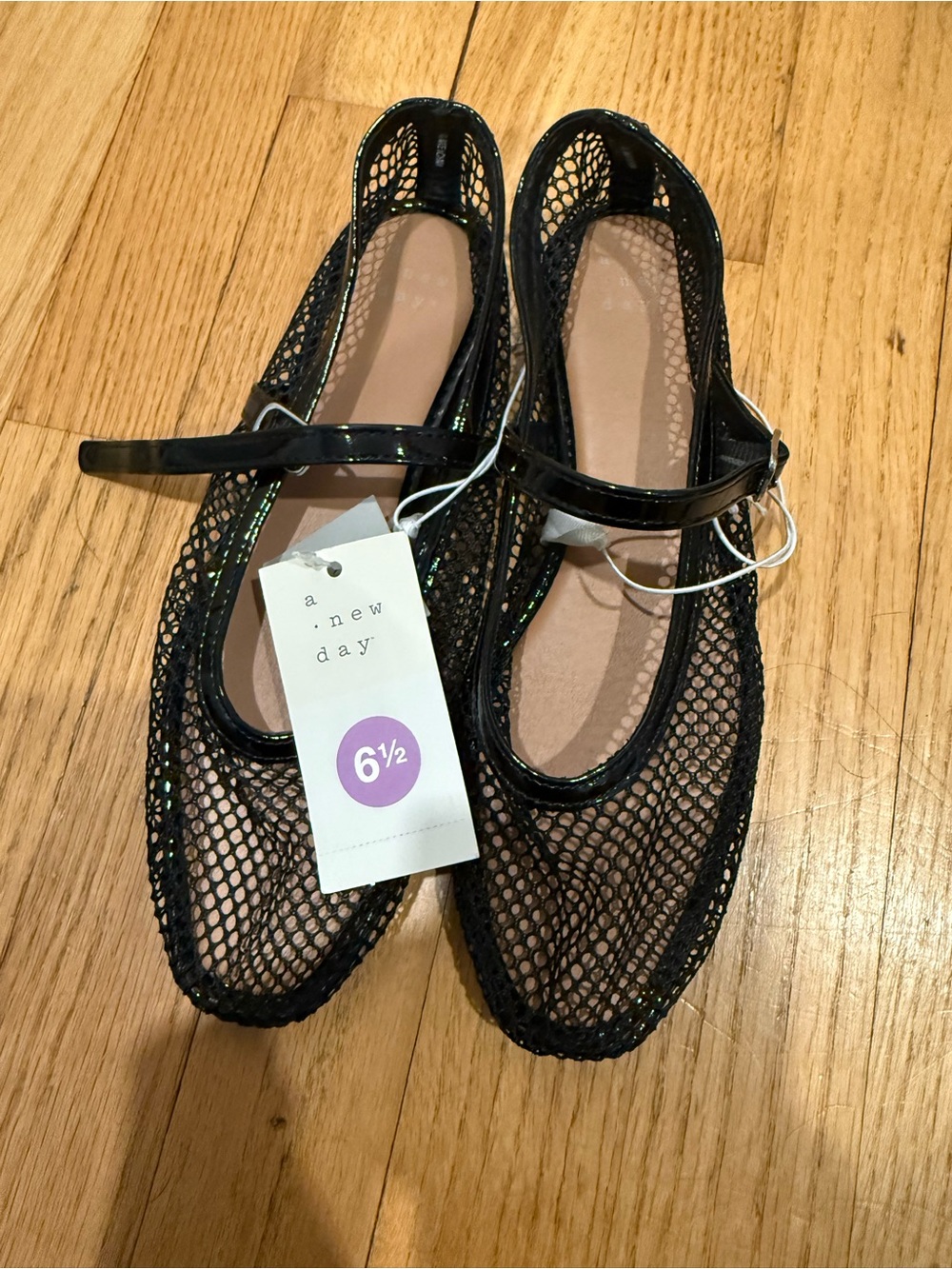 A new day mesh flats size 6.5 NWT